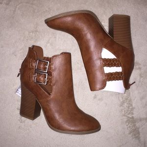 Brown thick heels